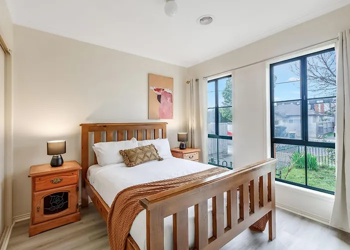 Heart Of Mckinnon Units By Ready Set Host